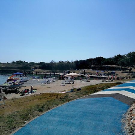 Studio Apartman Erika Ližnjan Εξωτερικό φωτογραφία